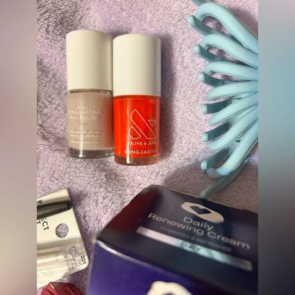 Beauty Bundle - B7 - Picture 5 of 5